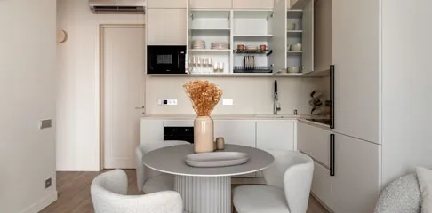 Сливочно-шоколадная квартира, в которой хочется остаться каждому