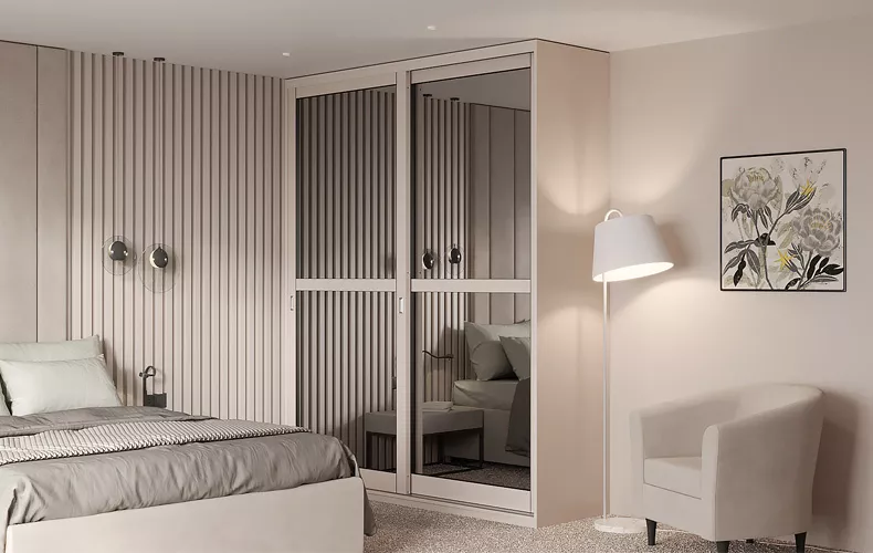 Двухдверный шкаф-купе зеркальный в спальню