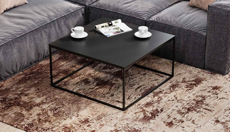 Журнальный столик на стальном каркасе